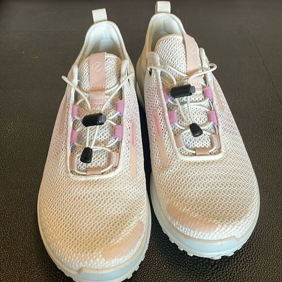 Ecco Biom 2.0 Phorene cream/ pink sneakers size 10-10.5 - Picture 1 of 8
